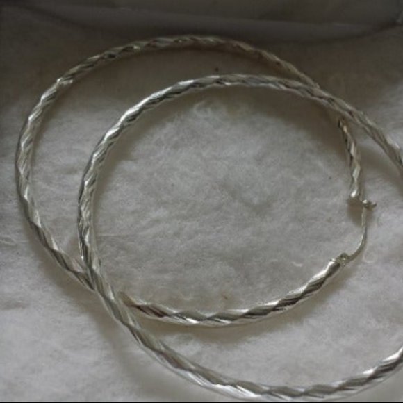 925 Sterling Silver Big Hoop Earrings 2 1/2 inches in diameter - Picture 11 of 11
